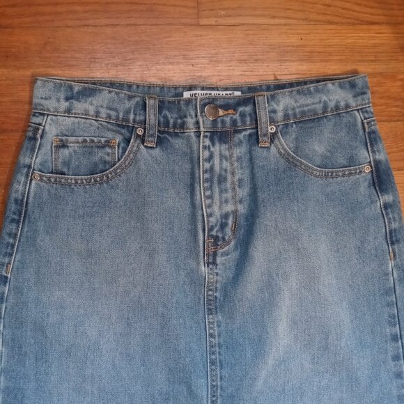 VELVET HEART gina high rise denim skirt with front slit (sz28) - Picture 5 of 13